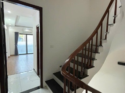 Trung tâm hà Trì Bà Triệu Hà Đông ô tô lùi cửa 31m 6 tầng giá yêu thương 3