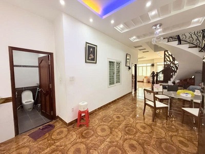 Bán nhà mặt tiền trung lang, ngay khu bàu cát, đồng đen, 7,3x24m, 4 t -  6pn, 19,9 tỷ. 0