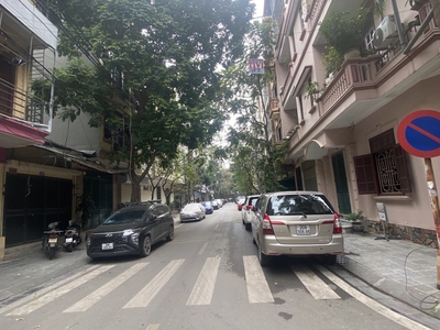 Đầm trấu,hai bà trưng 23tỷ 55m khu dân trí cao,ít nhà bán,ô tô đỗ cửa,phân lô 1