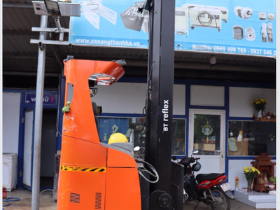 Tiết kiệm Chi phí hay Bảo vệ Môi trường: Bạn Chọn Xe Nâng Nào 0