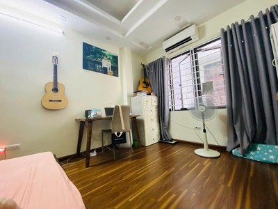 Nhà thuỵ phương, 5 tầng, dân xây, xe 45 chỗ đỗ cửa chỉ 6,9 tỷ 0