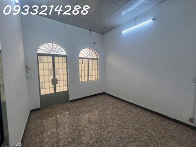 Nhà sát mặt tiền  phú thọ hòa, hxh, khủng 82m2  6,3 x 15m , chỉ nhĩnh 8 tỷ ,sổ hồng riêng 4