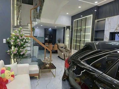 Gấp bán và thương lượng tốt - cách mt quang trung 1 căn - xe hơi ngủ trong nhà 1