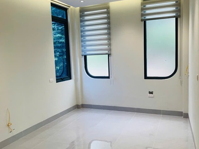 Bán nhà ngõ phố ngô thì nhậm hai bà trưng 30m 5 tầng 2