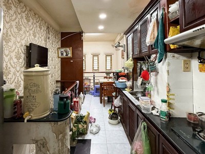  PHỐ TÂY   BÙI VIỆN CỰC HIẾM QUẬN 1   4,95 TỶ . Diện tích 3 x 9m  công nhận 25m , sử dụng 97m  . 0