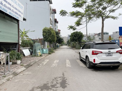 Cần bán 60m2 đất TĐC Trâu Quỳ, xã Gia Lâm. View vườn hoa, gần đường Nguyễn Mậu Tài 0