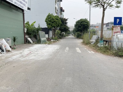 Cần bán 60m2 đất TĐC Trâu Quỳ, xã Gia Lâm. View vườn hoa, gần đường Nguyễn Mậu Tài 1