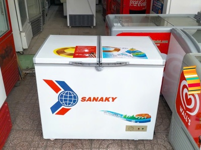 Tủ đông nắp mở hiệu sanaky dung tích 250l  hàng mới 89 