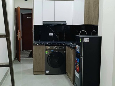 Hiếm có khó tìm - toà ccmn 8 tầng thang máy - phòng nào cũng có ban công hiếm lắm - 2 mặt ngõ - 24 3