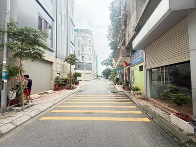 Nhà mới ô tô đỗ cửa vào nhà phố lý sơn 73m2  6 tầng mặt tiền 5m,17.2 tỷ long biên hà nội. 3