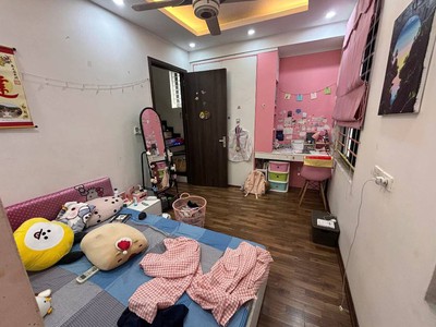 Cần bán nhà trung tâm đống đa - an sinh an ninh tốt - tiện ích bạt ngàn - 40m2 - 5 ngủ 3