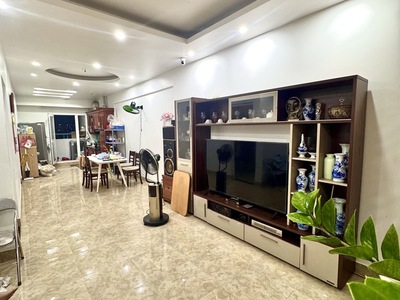 Chung cư 2 pn, 2wc - tiện ích bạt ngàn - giao thông thuận tiện -khu vực đông dân   87m2   5.45 tỷ. 2