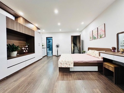 Bán nhà phố nguyễn chí thanh   ô tô tránh   mt 6m   chỉ 19 tỷ 2