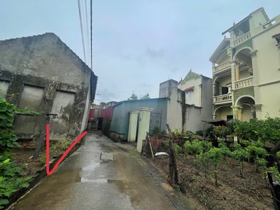 Chị chủ cần bán gấp lô 84.2m nội thôn vân tảo  nay là xã hồng vân tp hà nội cách đường 9m khoảng 1