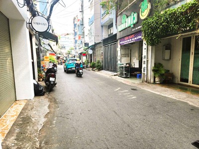 Nh.à nguyễn thị tần   q8   1t2l btct   hẻm 10m kd đỉnh   hơn 8t 0