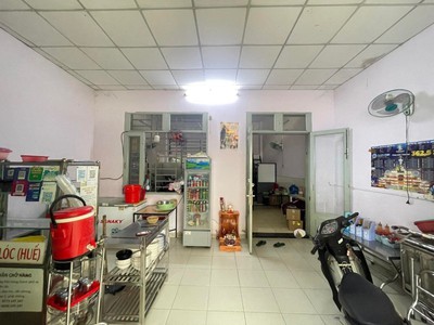 Mặt tiền kd ngang 6.1m - đường lê niệm - quận tân phú 1