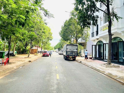 Bán lô đất mt kinh doanh kdc d2d, đường d2, chỉ 5tỷ490 1