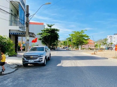 Bán lô đất cực đẹp mặt tiền  đường võ văn dũng hòn xện - phường bắc nha trang  vĩnh hòa cũ 3