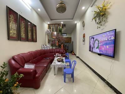 Khách mua xem đông quá đại la 24m/35mt1, 4 tầng, mặt tiền 2m/12m, 6.8 tỷ hai bà trưng. 0