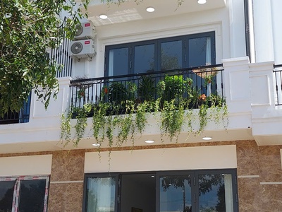 Bán nhà phố 3 tầng đường hà huy tập chỉ 5,7 tỷ 1