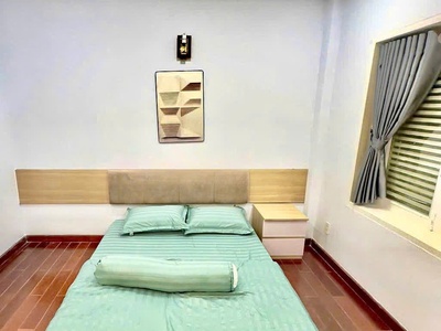 22 triệu: thuê nguyên căn quận 1 nguyễn trung ngạn cầu ba son- 3 tầng 3 phòng ngủ 3wc full nội thất 3