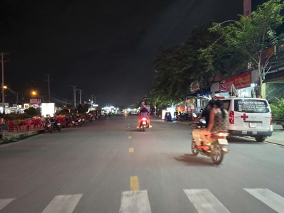 Siêu phẩm 80m2 - đất chính chủ - đối diện kcn xuyên á - ở cực sướng - kinh doanh đỉnh 4