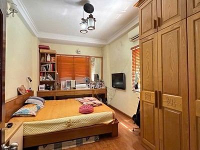 Nhà mai động-tam trinh- lô góc- dtsd 35m2-5t-7.2tỷ  ctl - ngõ bất chấp 3 gác- trường mai 2