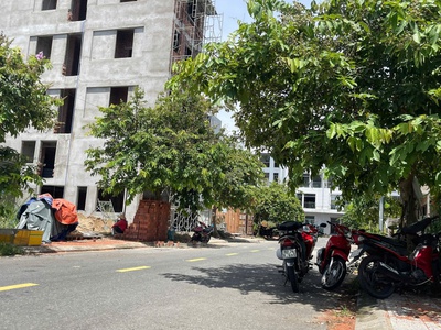 Chính chủ cần bán lô đất đẹp tại hoà phú 28- đà nẵng 0