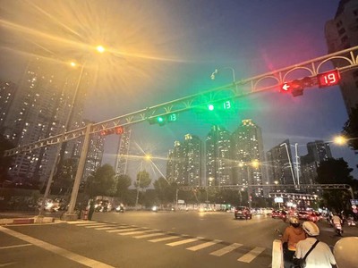  hẻm xe hơi   nguyễn hữu cảnh, p.22, bình thạnh  sát landmark 81   bao đầu tư sinh lời 2