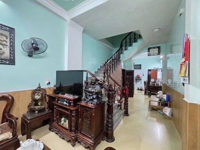 Phúc lợi - dân xây - lô góc - ngõ thông - 50m chỉ 7.4 tỷ 2