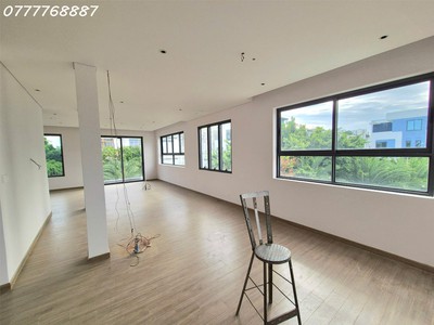 Biệt thự khu compound cao cấp, gần trường chinh, ngang lớn cao cấp 4