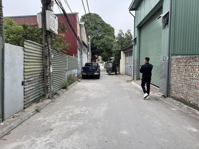 Bán 46,6m2 đất lô góc mặt đường xóm 1 Đông Dư - Vị trí vàng, ô tô tránh, kết nối đường 379 Ecopark 0