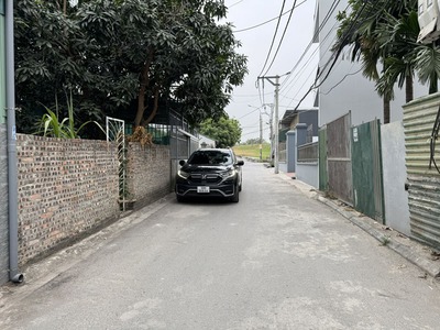 Bán 46,6m2 đất lô góc mặt đường xóm 1 Đông Dư - Vị trí vàng, ô tô tránh, kết nối đường 379 Ecopark 1