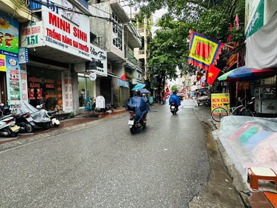 Mặt đường Đình Đông - 67m2 - mặt tiền 4,25m - 4 tầng - nở hậu - giáp ngõ - giá 12,5 tỷ 2