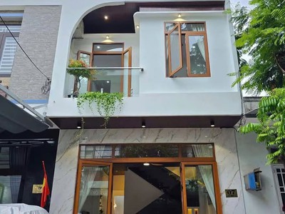  NHÀ 1 TRỆT 1 LẦU   103M   GIÁ 2 TỶ 3   SÁT KDC ĐÔNG ĐÚC 0