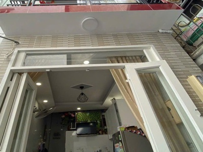Nhà vuông 2 tầng dtsd 32m2   nguyễn ngọc lộc qv 0