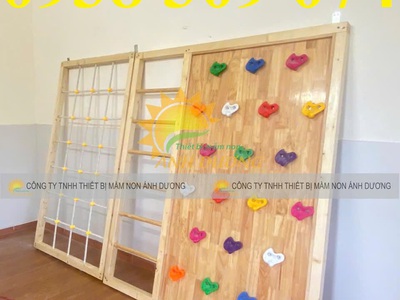 Thang leo gỗ mầm non, thang leo sắt vận động cho trẻ giá rẻ 1