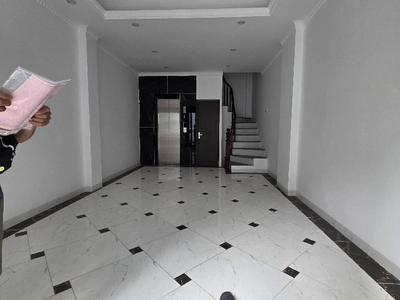 Hiếm  nhà tư đình 6 tầng thang máy - sân để 5 ô tô - đón đầu cầu trần hưng đạo 0