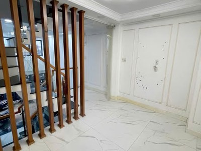Nhà đúc 4 tầng -nhỉnh 3 tỷ hạ 4ootr - cạnh ngã tư bốn xã 0