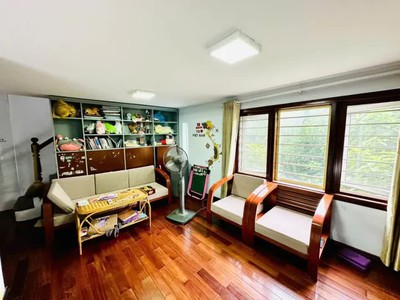 Nhà lô góc phố vũ hữu cần bán - 6t - 5m mt - lô góc thoáng mát đầy đủ ánh sáng giá nhỉnh 8 tỷ 0