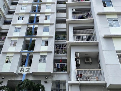 Cần bán gấp căn hộ được chính chủ ở kỹ, có sổ hồng: 68m2, 2pn, 2 ban công 2