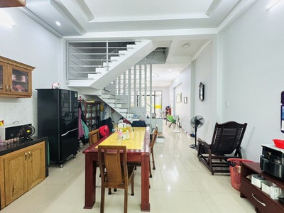 Nhỉnh 8 tỷ, có ngay căn nhà hxh tránh lê đức thọ, p15, gò vấp, 94m2, 2 tầng, ngang 5m 2