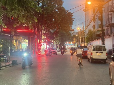 Siêu phẩm mặt phố, lô góc, thang máy, kd đỉnh, 7 tầng mới đẹp, trung tâm cầu giấy   25 tỷ 4