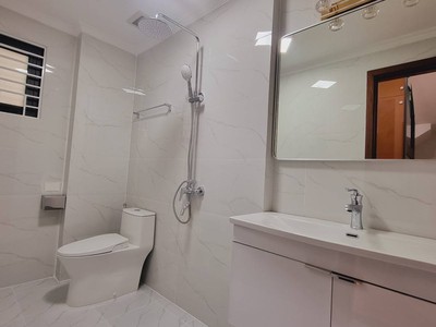 Nhà mặt phố đông quan   cầu giấy   60m    6 tầng   ô tô dừng đỗ   kinh doanh đỉnh 4