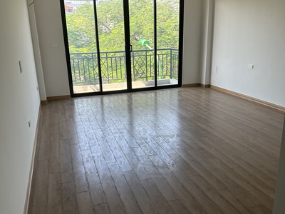 Cho thuê nhà mặt phố vương thừa vũ, thanh xuân, hà nội. 40tr/tháng  có thương lượng . 6 tầng, 2
