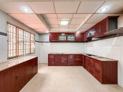 Phú nhuận - nhà 3 tầng 76m2  4x19  - 6 phòng ngủ - hẻm rộng - nhỉnh 8 t.ỷ 4