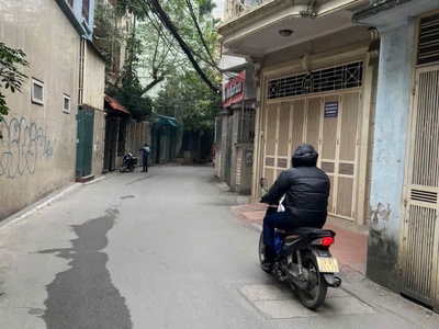 Bán nhà mặt ngõ phố hoàng cầu. thuận tiện kinh doanh 1