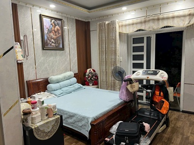 Ngộp vốn bán gấp biệt thự tâm huyết 100m2 4 tầng mặt tiền đường tăng nhơn phú, sát lê văn việt, lã 2