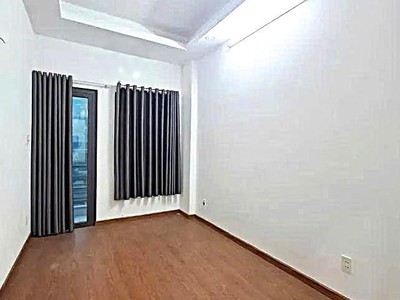 Mặt tiền kinh doanh, ngang lí tưởng 5.3m , 4 tầng, 43m2 - sổ hồng riêng -  giá nhỉnh 8  tỷ tí 2
