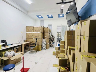 Nhà hơn 60m2 - quận 1 - cống quỳnh - sát mặt tiền - 5pn, 5wc chỉ nhinh 19ty 3
